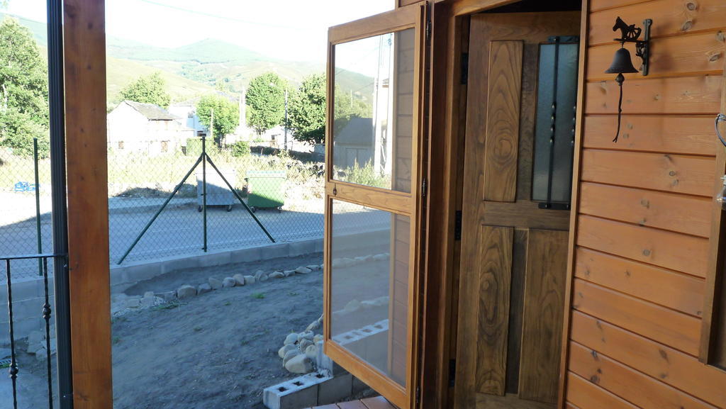 Planet Ancares Villa Candín Стая снимка
