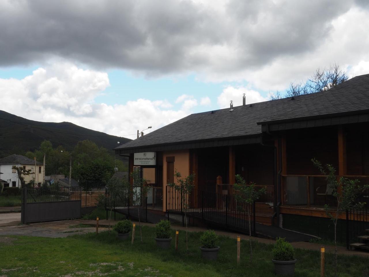 Planet Ancares Villa Candín Екстериор снимка